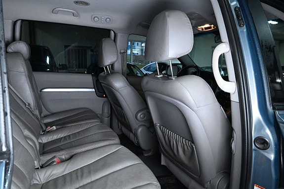 Kia Carnival 11 of 19