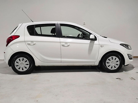 Hyundai i20 4 of 5