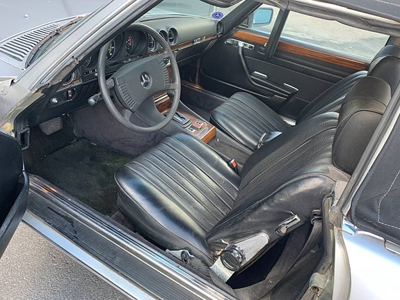 Mercedes-Benz 450 SL 8 of 10