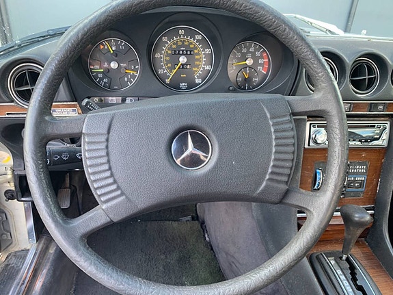 Mercedes-Benz 450 SL 9 of 10