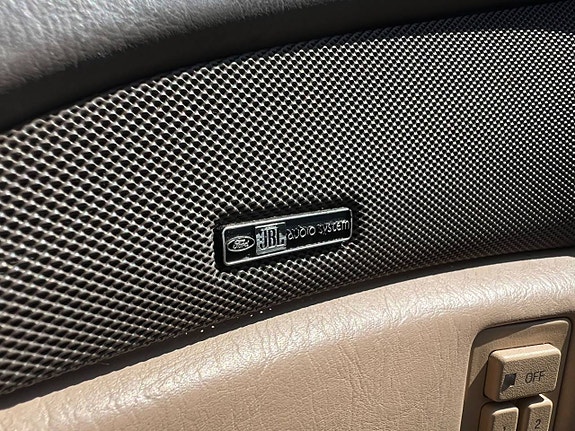 Lincoln Mark LT 8 of 9