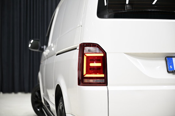 Volkswagen Transporter 14 of 30