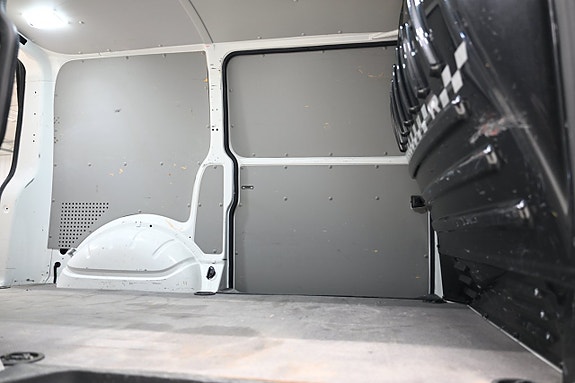 Volkswagen Transporter 11 of 30