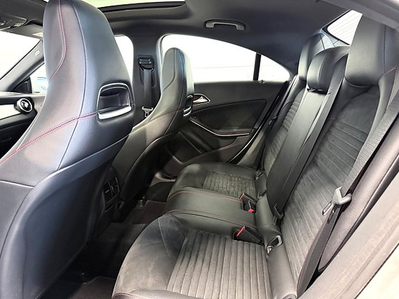 Mercedes-Benz CLA220 13 of 16