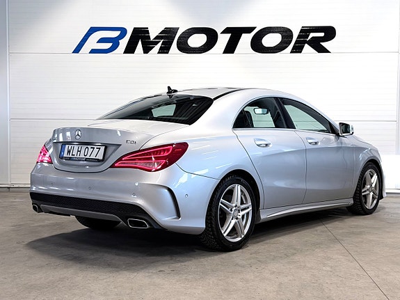 Mercedes-Benz CLA220 9 of 16