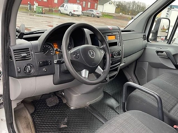 Mercedes-Benz Sprinter 316 4 of 5