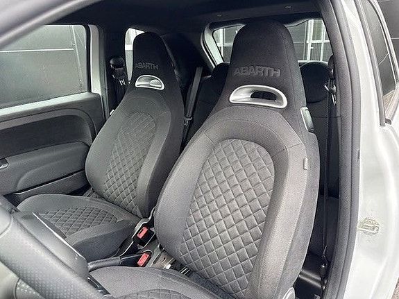 Abarth 595 7 of 12