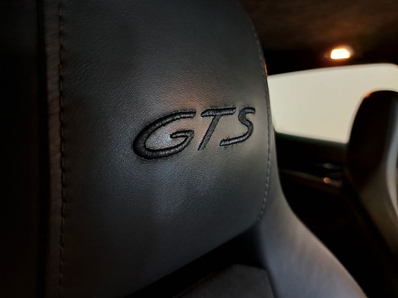 Porsche Panamera GTS 15 of 15