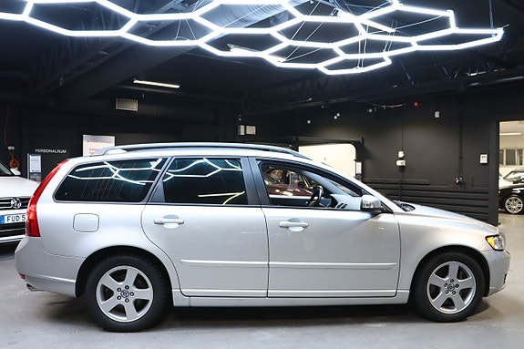 Volvo V50 10 of 25