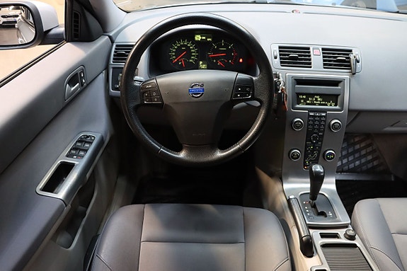 Volvo V50 22 of 25