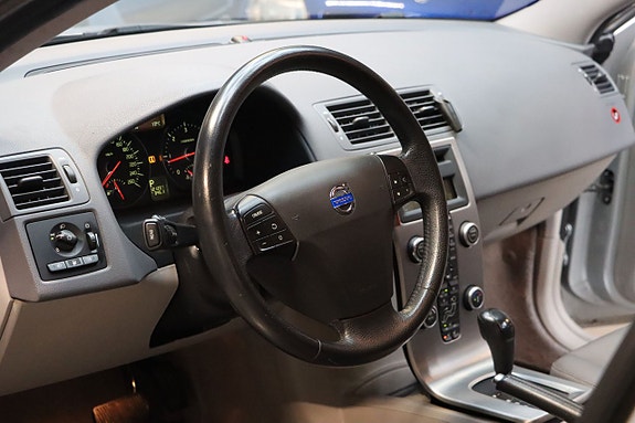 Volvo V50 13 of 25