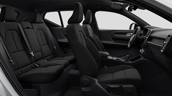Volvo EX40 15 of 17