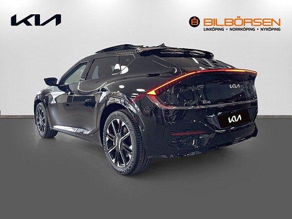 Kia EV6 6 of 17