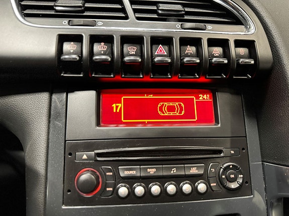 Peugeot 3008 15 of 17