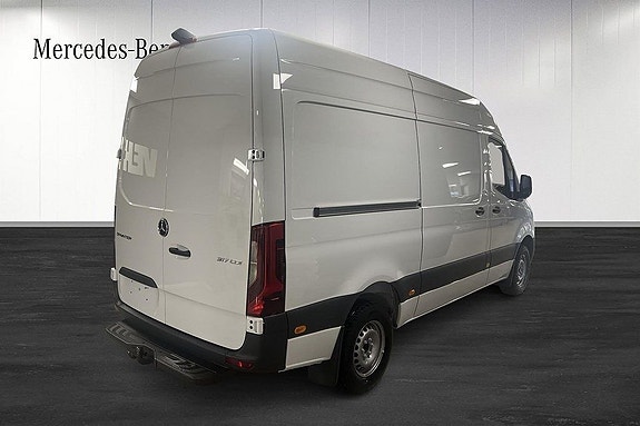 Mercedes-Benz Sprinter 317 2 of 7
