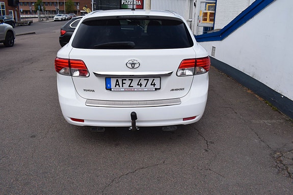 Toyota Avensis 6 of 13
