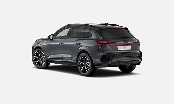 Audi Q3 3 of 5