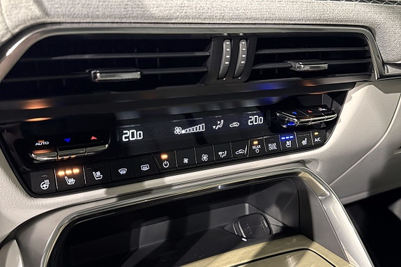 Mazda CX-80 15 of 18