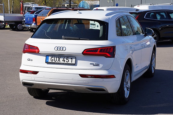Audi Q5 4 of 5