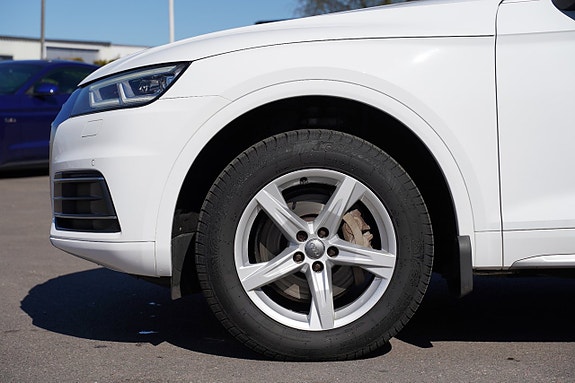 Audi Q5 10 of 27