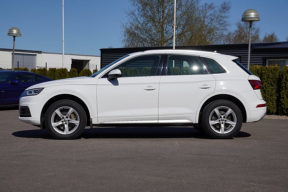 Audi Q5 9 of 27