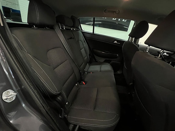Kia Sportage 12 of 27