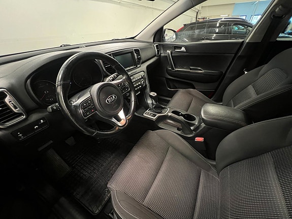Kia Sportage 10 of 27