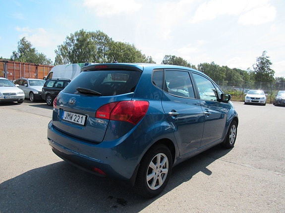 Kia Venga 5 of 17