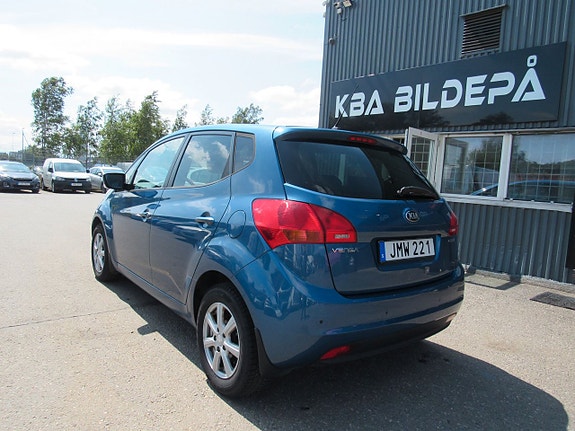 Kia Venga 7 of 17