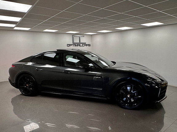 Porsche Panamera 4 7 of 16