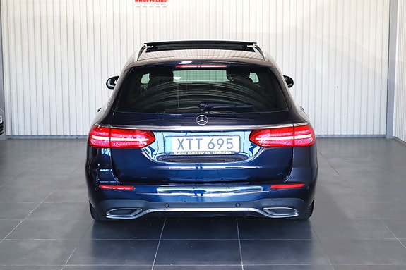 Mercedes-Benz E220 d 10 of 17