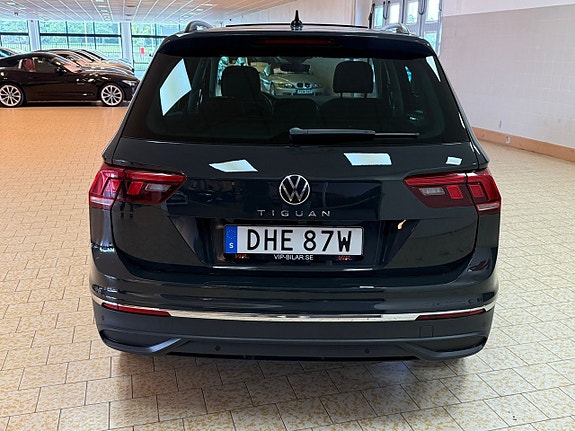 Volkswagen Tiguan 5 of 26