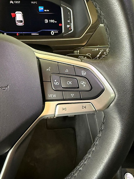 Volkswagen Tiguan 21 of 26