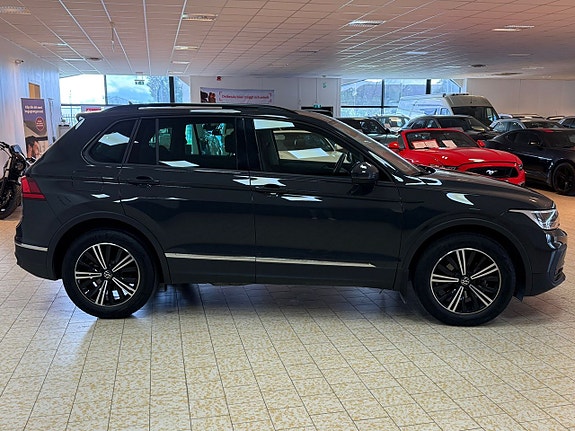Volkswagen Tiguan 7 of 26