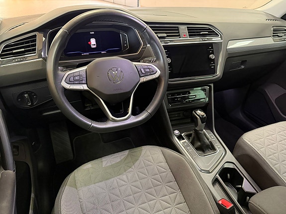 Volkswagen Tiguan 15 of 26