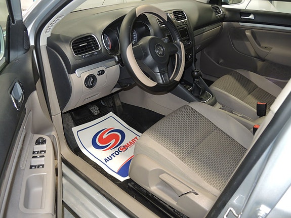 Volkswagen Golf VI 10 of 15