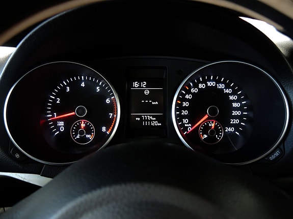 Volkswagen Golf VI 15 of 15