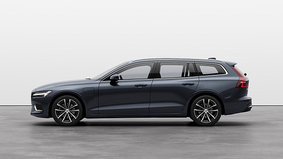 Volvo V60 2 of 5