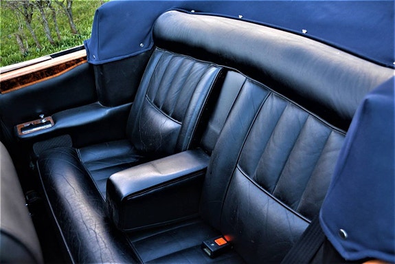 Rolls Royce Corniche 12 of 30