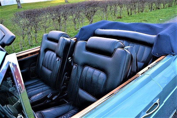 Rolls Royce Corniche 11 of 30