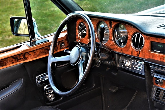 Rolls Royce Corniche 29 of 30