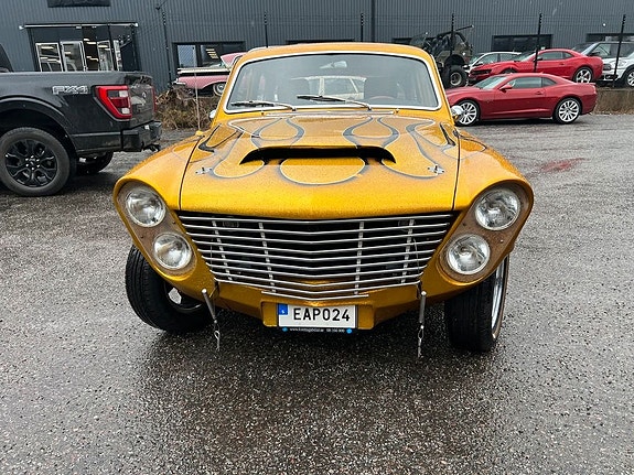 Volvo Amazon 2 of 5