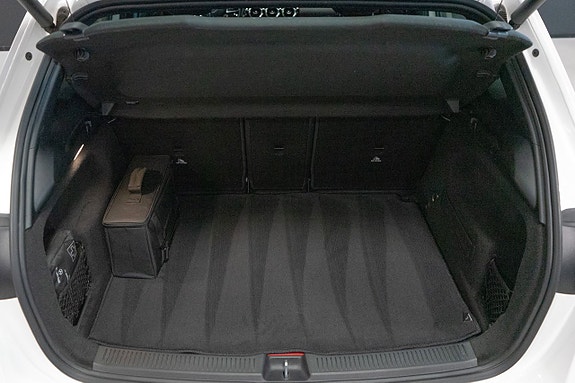 Mercedes-Benz B250 e 18 of 18