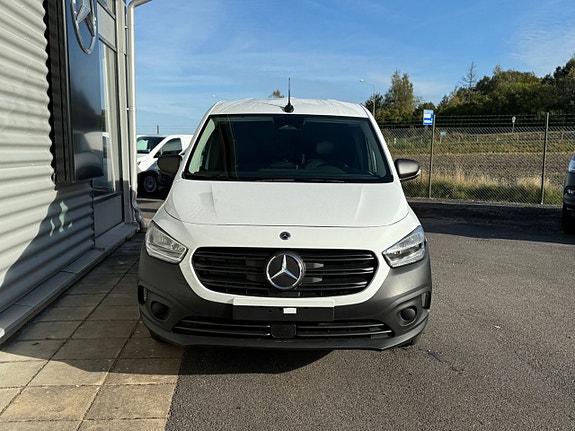 Mercedes-Benz eCitan 2 of 5