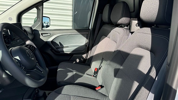 Mercedes-Benz eCitan 13 of 17