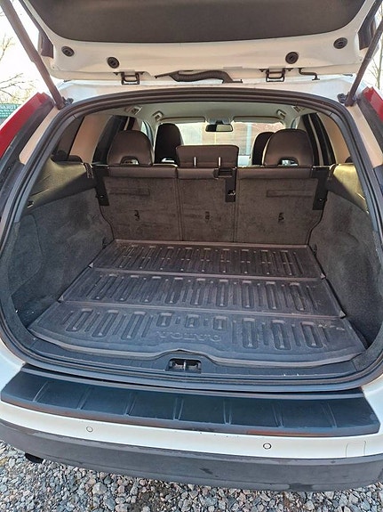 Volvo XC60 14 of 17
