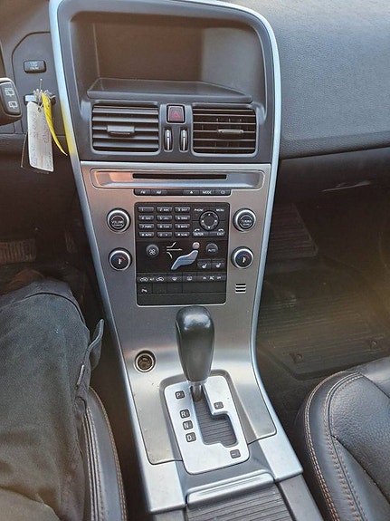 Volvo XC60 9 of 17