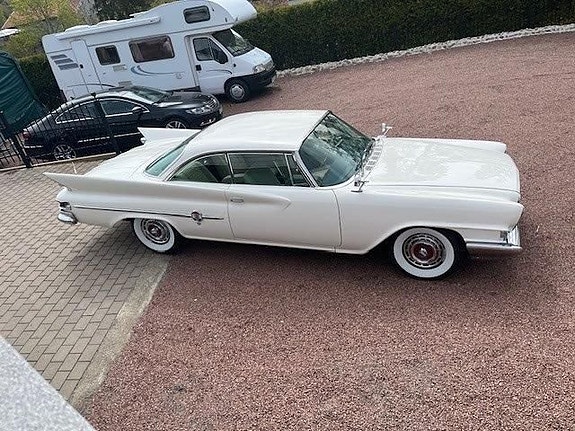 Chrysler 300 16 of 16