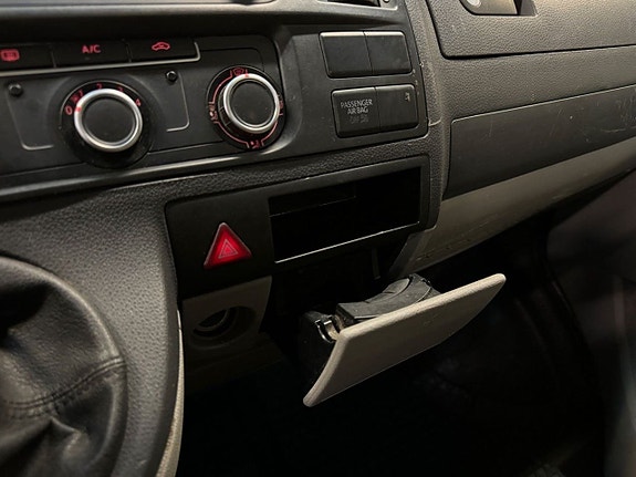 Volkswagen Transporter 12 of 13