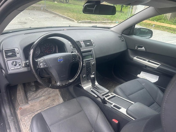 Volvo C30 3 of 5
